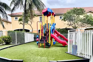 521 Princess Dr, Margate, FL 33068 - Photo 20