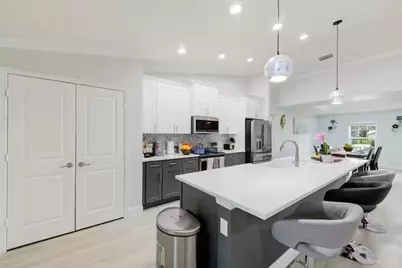 11038 Persimmon Boulevard, West Palm Beach, FL 33411 - Photo 10