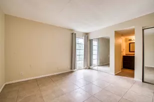 2528 Boundbrook Dr S, West Palm Beach, FL 33406 - Photo 10