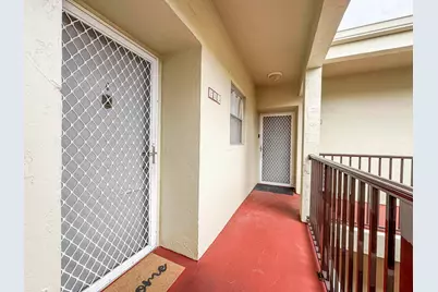 2528 Boundbrook Drive S #205, West Palm Beach, FL 33406 - Photo 2