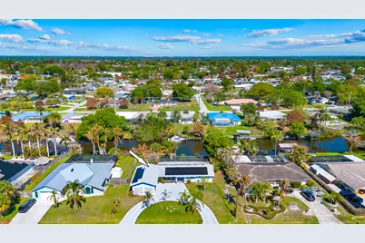 343 SE Verada Avenue, Port Saint Lucie, FL 34983 - Photo 8