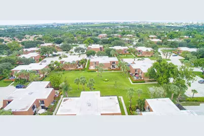 2410 24th Court, Jupiter, FL 33477 - Photo 18