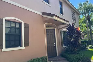 127 Riverwalk Cir W, Plantation, FL 33325 - Photo 2