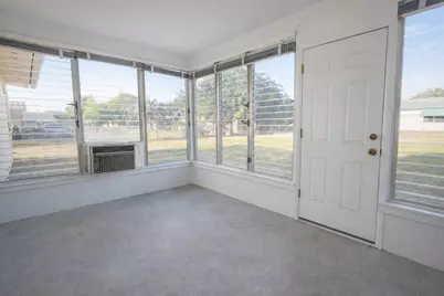 116 NE Entrada Avenue, Port Saint Lucie, FL 34952 - Photo 6