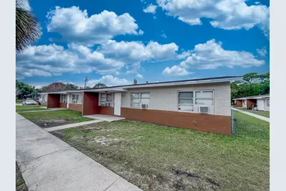 703 N 25th Street, Fort Pierce, FL 34947 - Photo 16