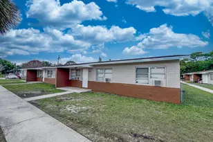 703 N 25th St, Fort Pierce, FL 34947 - Photo 16