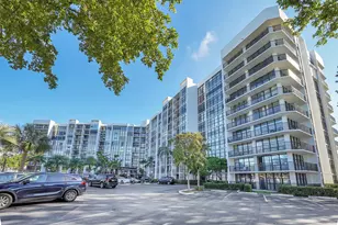 1000 Parkview Dr, Hallandale Beach, FL 33009 - Photo 2