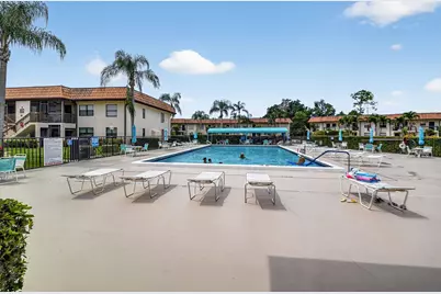 7101 Golf Colony Court #203, Lake Worth, FL 33467 - Photo 18