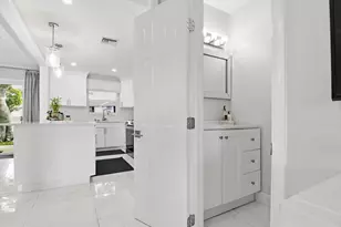 6304 Dockside Cir, Greenacres, FL 33463 - Photo 8