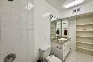 8 Edmund Rd, West Park, FL 33023 - Photo 32