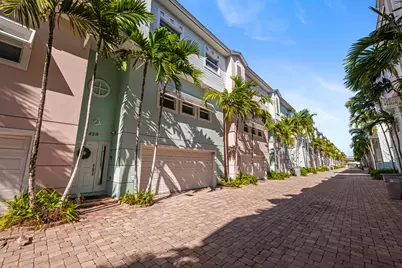 429 NE 1st Street, Pompano Beach, FL 33060 - Photo 2