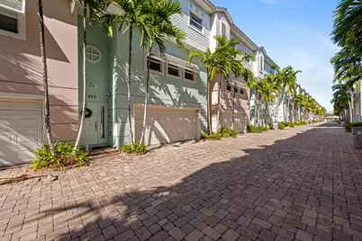 429 NE 1st Street, Pompano Beach, FL 33060 - Photo 38