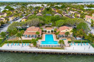 1060 Lake Shore Dr, West Palm Beach, FL 33403 - Photo 2