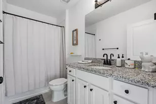 649 NE Waters Edge Ln, Port Saint Lucie, FL 34983 - Photo 28