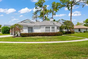 13571 Jonquil Pl, Wellington, FL 33414 - Photo 4