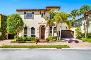 71 Via Poinciana Ln, Boca Raton, FL 33487 - Photo 1