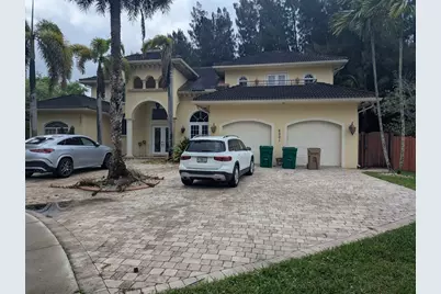 6301 SW 58th Court, Davie, FL 33314 - Photo 2