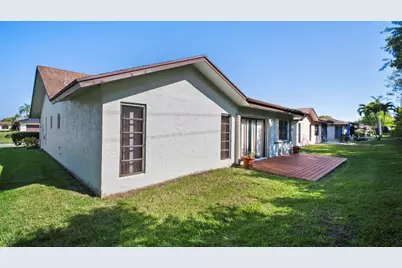 6329 Tall Cypress Circle, Greenacres, FL 33463 - Photo 4