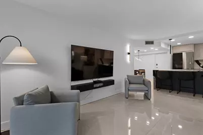 3004 NE 5th Terrace #210-c, Wilton Manors, FL 33334 - Photo 8