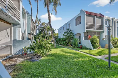 1432 S Lakeside Drive #4, Lake Worth Beach, FL 33460 - Photo 2