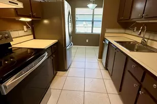 4893 Palm Hill Dr, West Palm Beach, FL 33415 - Photo 14
