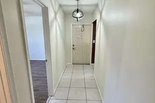 4893 Palm Hill Dr, West Palm Beach, FL 33415 - Photo 6