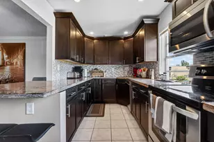 48 Burgundy Ave, Delray Beach, FL 33484 - Photo 4