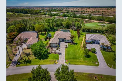 523 SW Squire Johns Lane, Palm City, FL 34990 - Photo 4