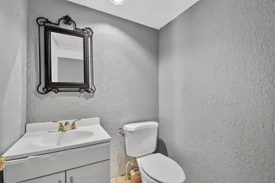 320 Woodland Road, Palm Springs, FL 33461 - Photo 18