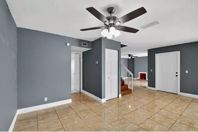 320 Woodland Road, Palm Springs, FL 33461 - Photo 16