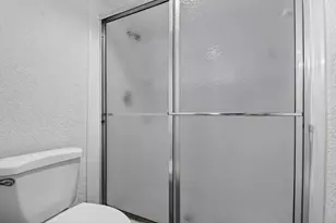 320 Woodland Rd, Palm Springs, FL 33461 - Photo 34