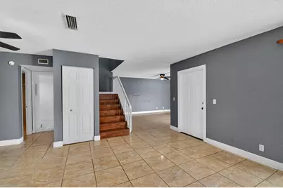 320 Woodland Road, Palm Springs, FL 33461 - Photo 8