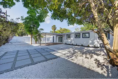 710 SW 67th Avenue, Pembroke Pines, FL 33023 - Photo 22