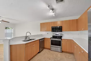 738 Perdido Heights Dr, West Palm Beach, FL 33413 - Photo 6