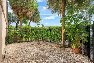 5664 Santiago Cir, Boca Raton, FL 33433 - Photo 40