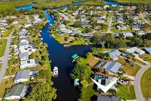 643 SE Harborview Dr, Port Saint Lucie, FL 34983 - Photo 10