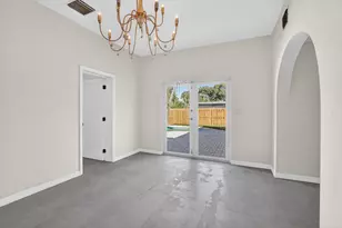 467 NE 31st St, Boca Raton, FL 33431 - Photo 6