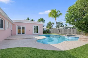 467 NE 31st St, Boca Raton, FL 33431 - Photo 2