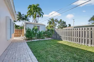 467 NE 31st St, Boca Raton, FL 33431 - Photo 16