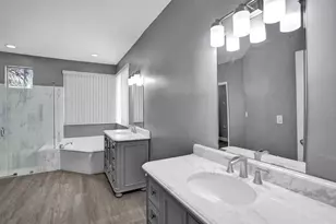 11032 Boston Dr, Hollywood, FL 33026 - Photo 10