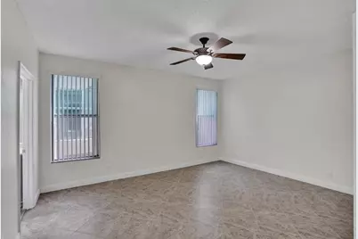 11032 Boston Drive, Hollywood, FL 33026 - Photo 12