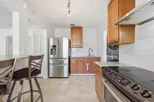 629 NE 36th St, Oakland Park, FL 33334 - Photo 8