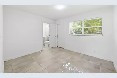 629 NE 36th Street, Oakland Park, FL 33334 - Photo 10