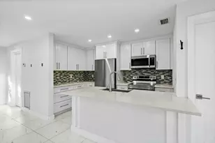 8719 40th Ter N, Palm Beach Gardens, FL 33410 - Photo 6