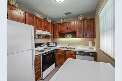 35 Vista Gardens Trail #205, Vero Beach, FL 32962 - Photo 4