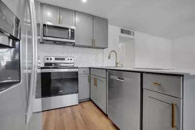 5203 NE 24th Terrace #B207, Fort Lauderdale, FL 33308 - Photo 8