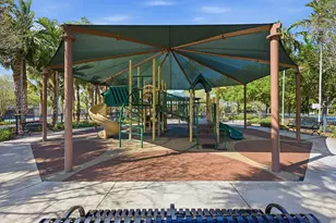 4115 Carriage Dr, Pompano Beach, FL 33069 - Photo 46