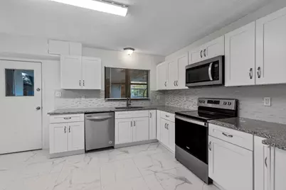 1412 Bayshore Drive, Fort Pierce, FL 34949 - Photo 8