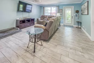 1328 Lake Victoria Dr, Lake Worth Beach, FL 33461 - Photo 6