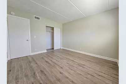 1501 Crescent Circle #E40, Lake Park, FL 33403 - Photo 6